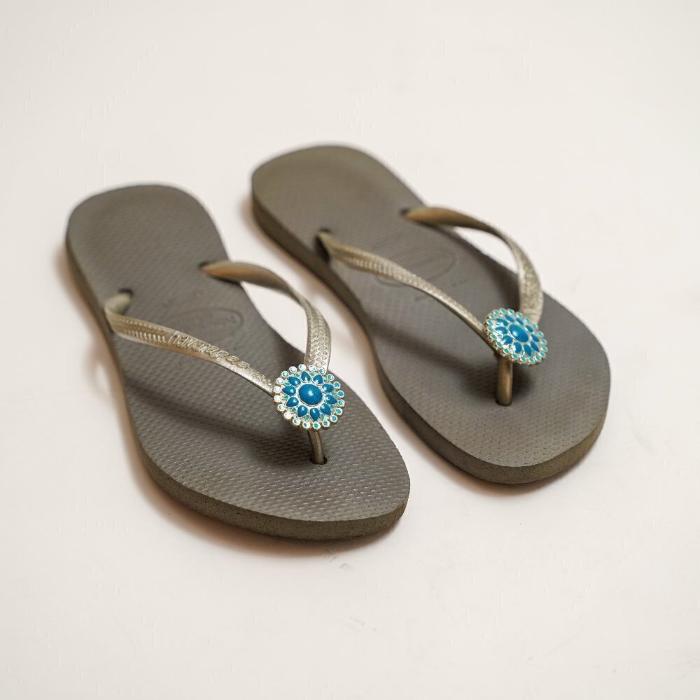 Havaianas "Slim" Grey & Silver Flip Flop With Turquoise & Silver Pendant